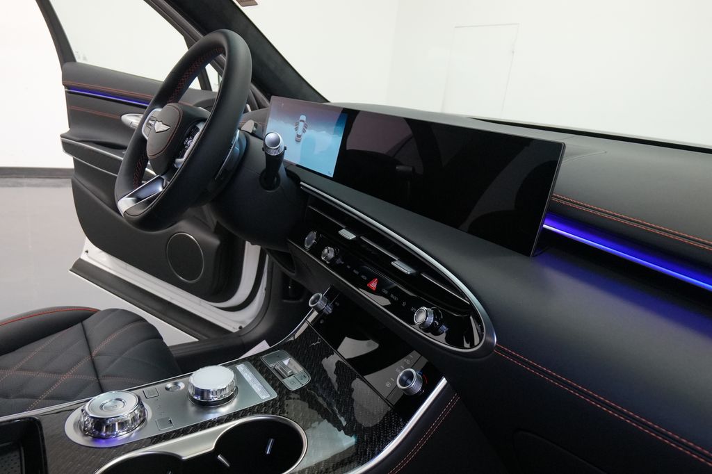 2026 Genesis GV70