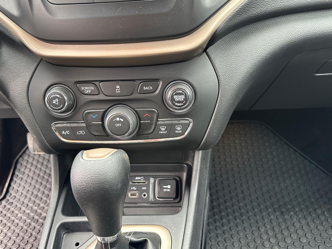 2017 Jeep Cherokee