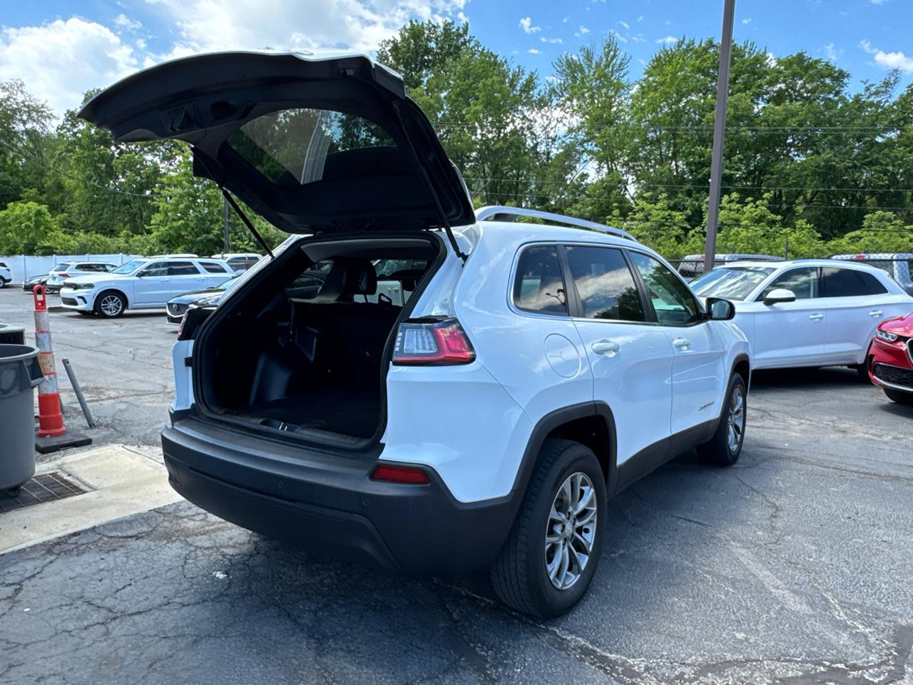 2020 Jeep Cherokee