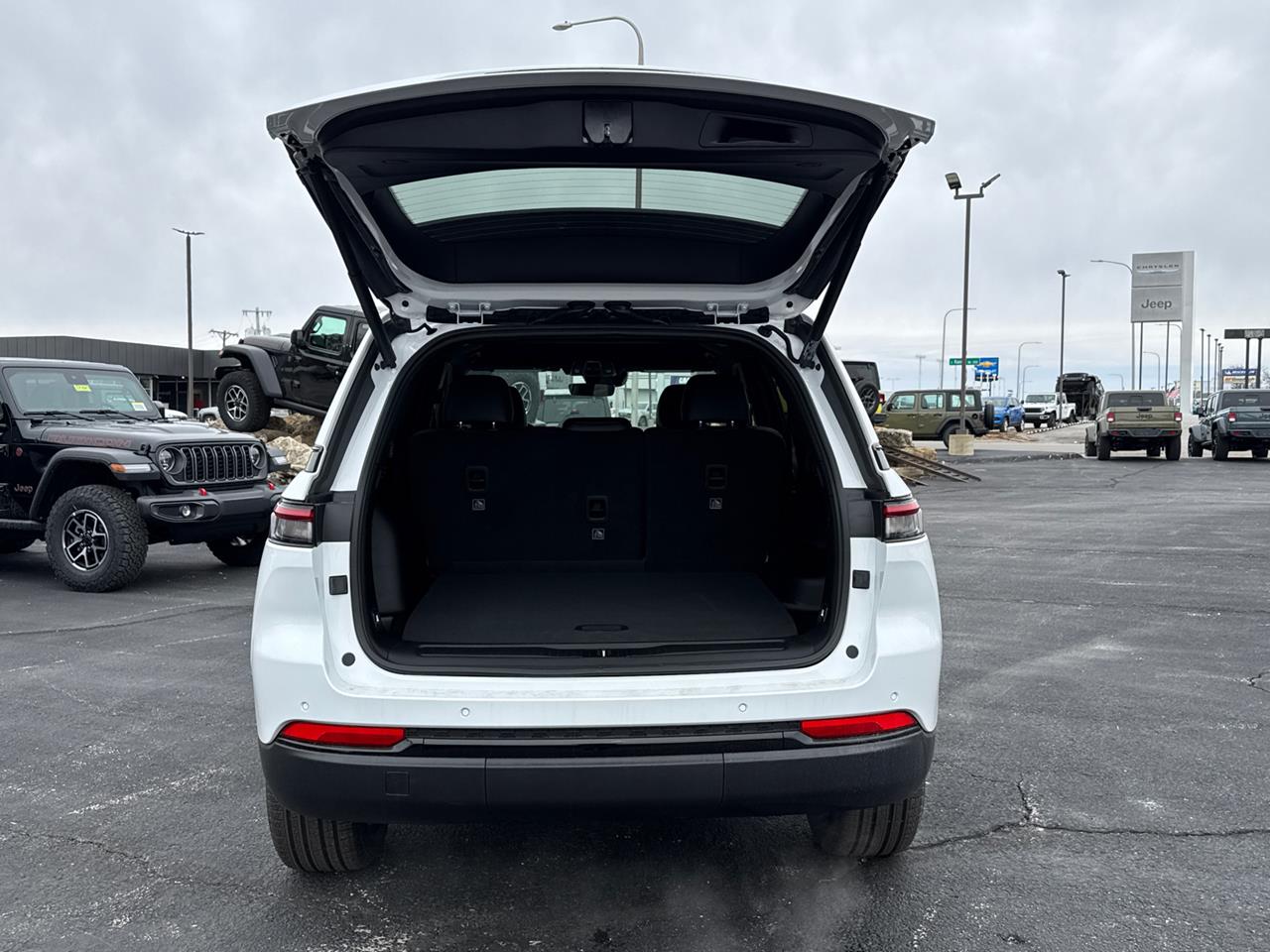 2025 Jeep Grand Cherokee