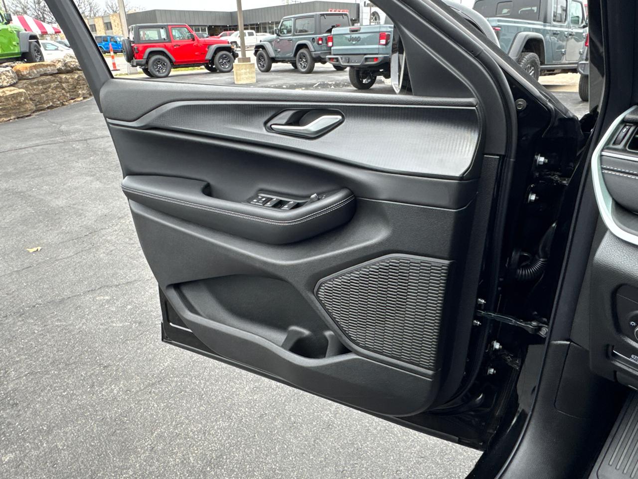 2025 Jeep Grand Cherokee L