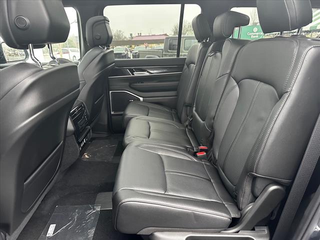 2024 Wagoneer Wagoneer