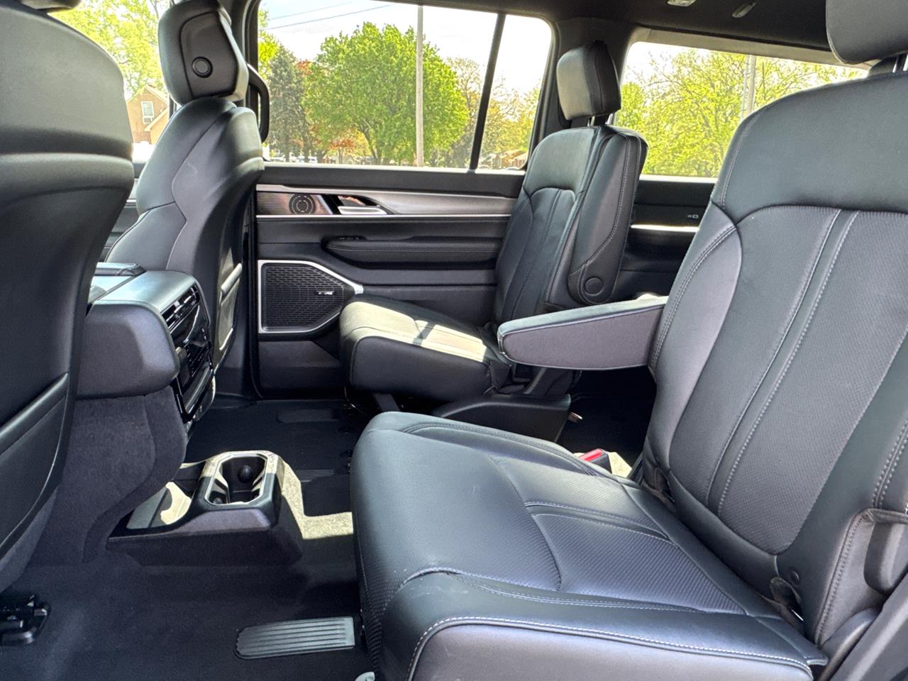 2025 Wagoneer Wagoneer