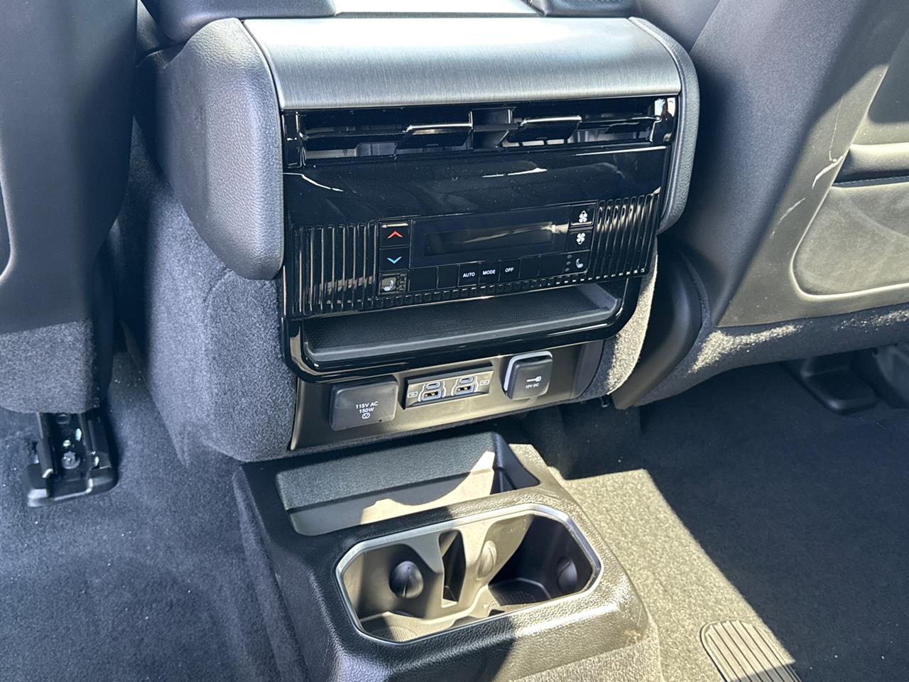 2025 Wagoneer Wagoneer