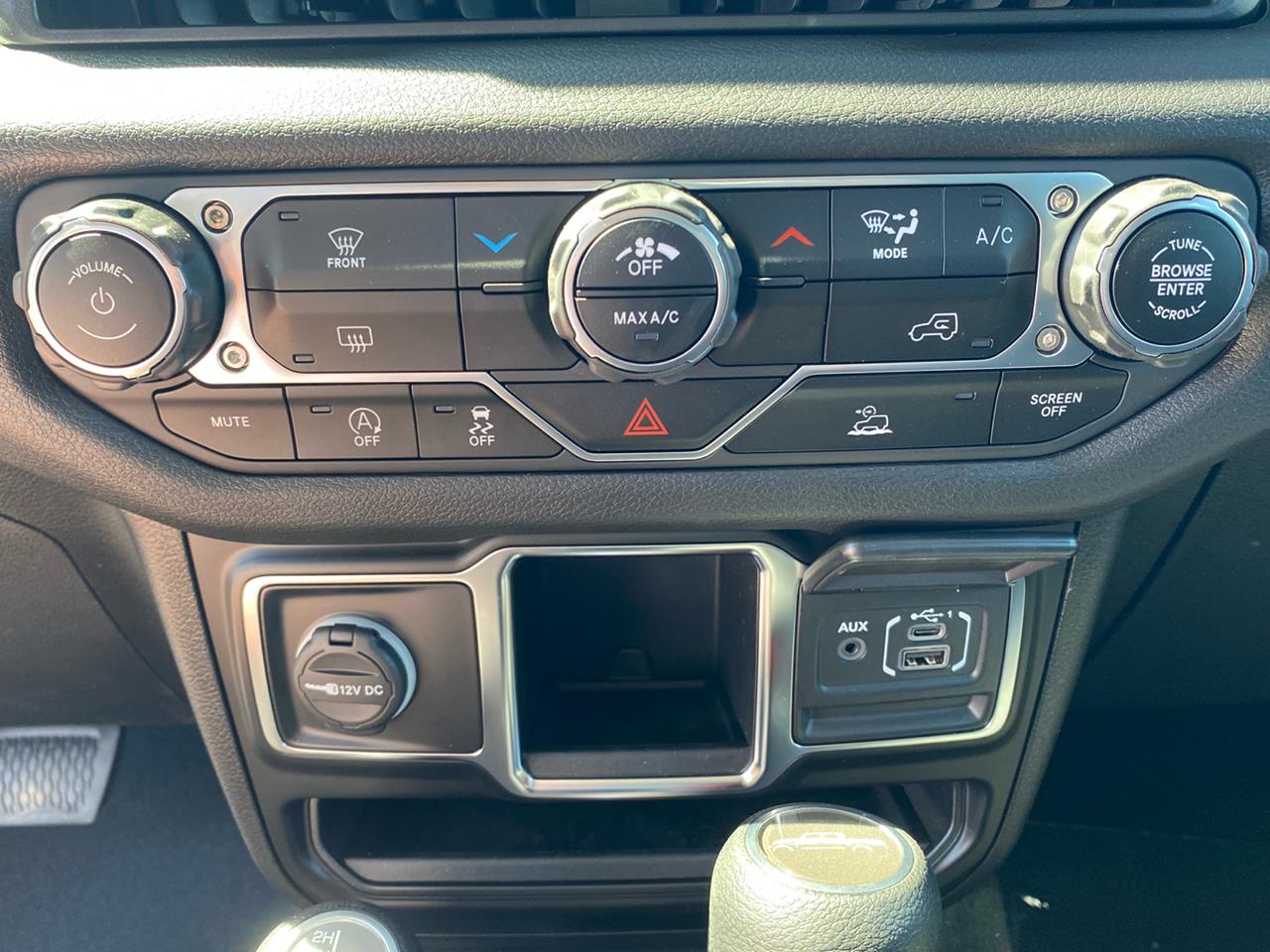 2024 Jeep Gladiator