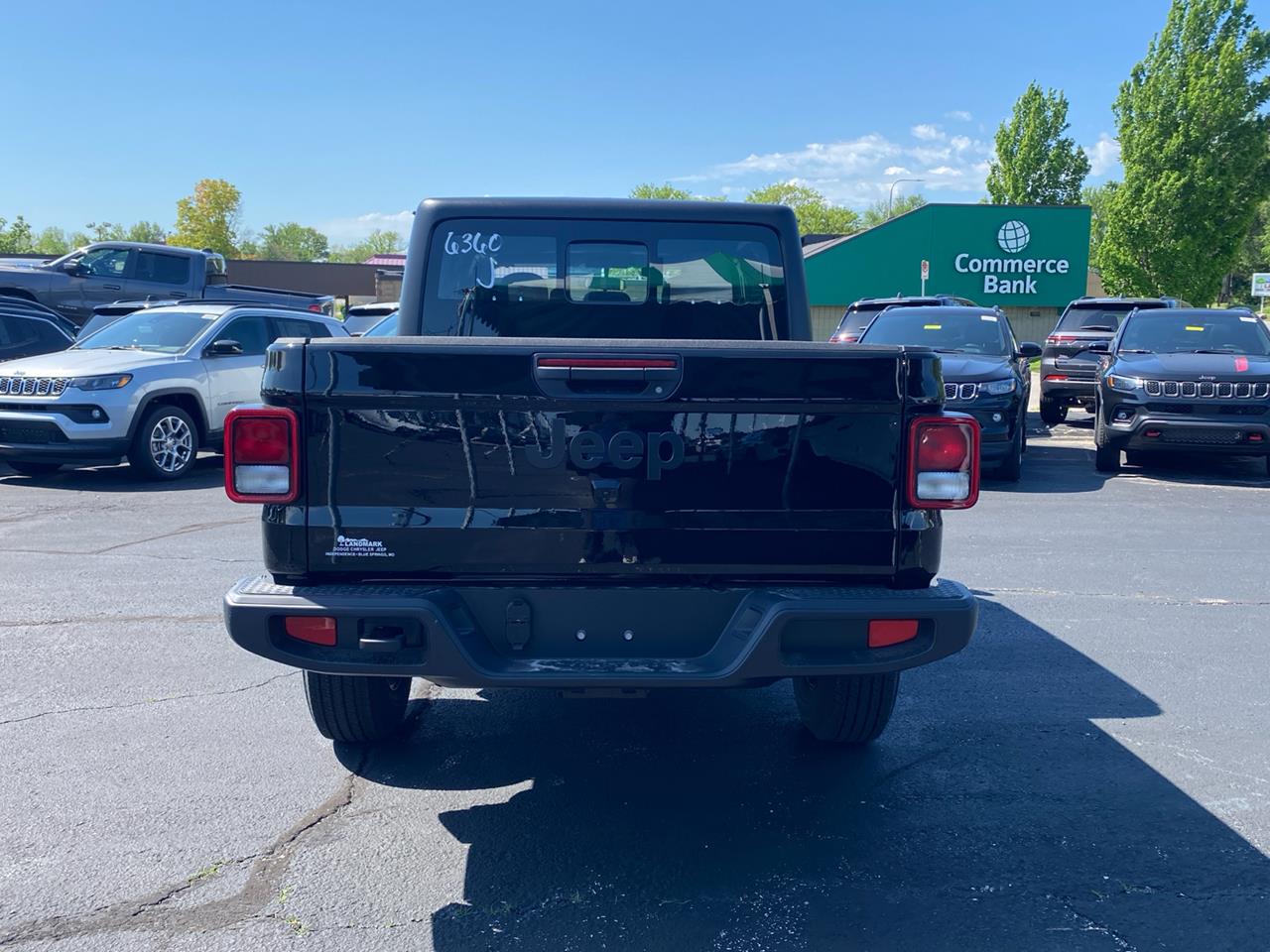2024 Jeep Gladiator