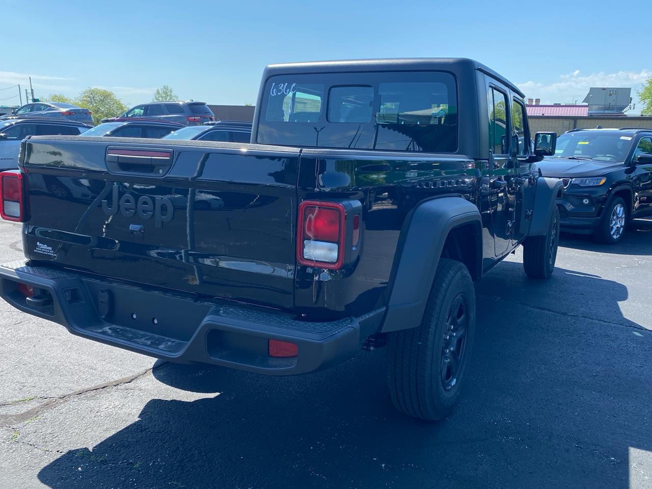 2024 Jeep Gladiator