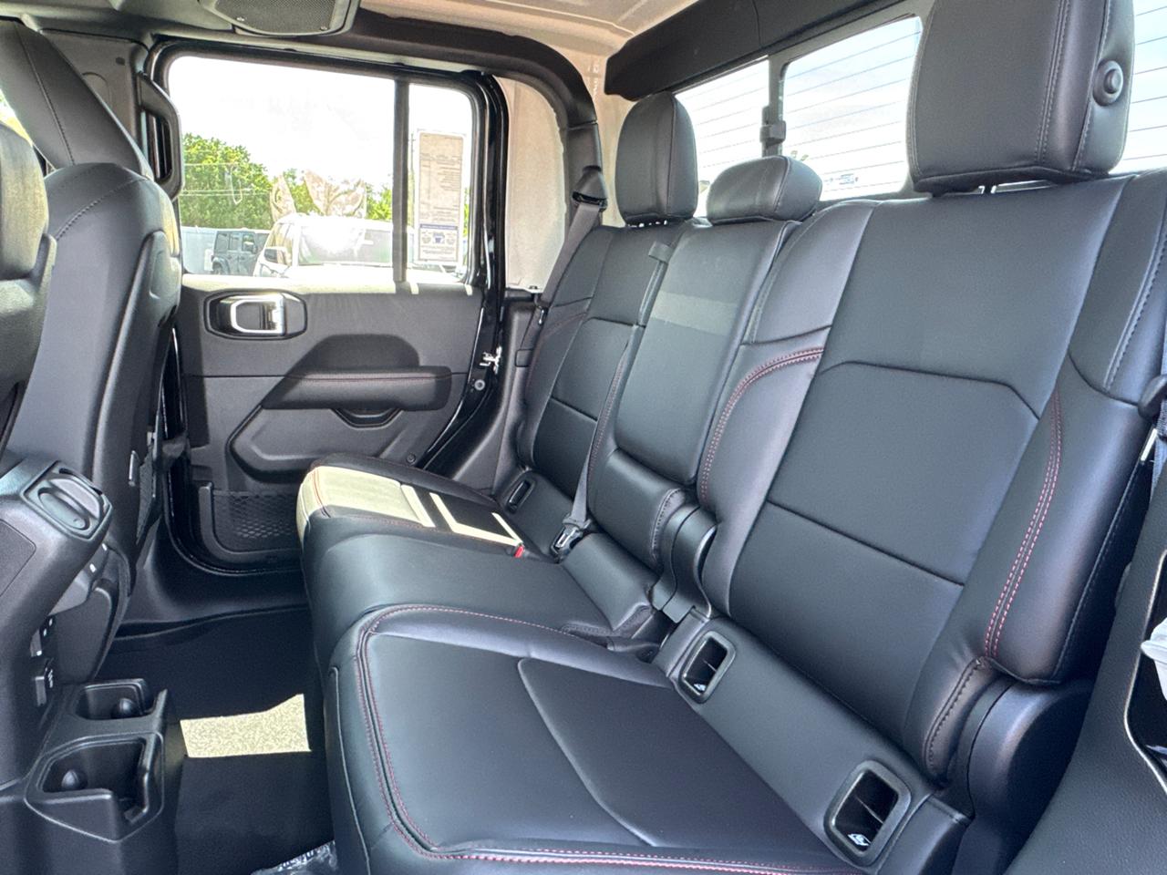 2025 Jeep Gladiator