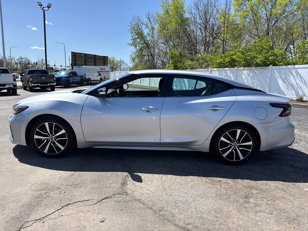 2022 Nissan Maxima