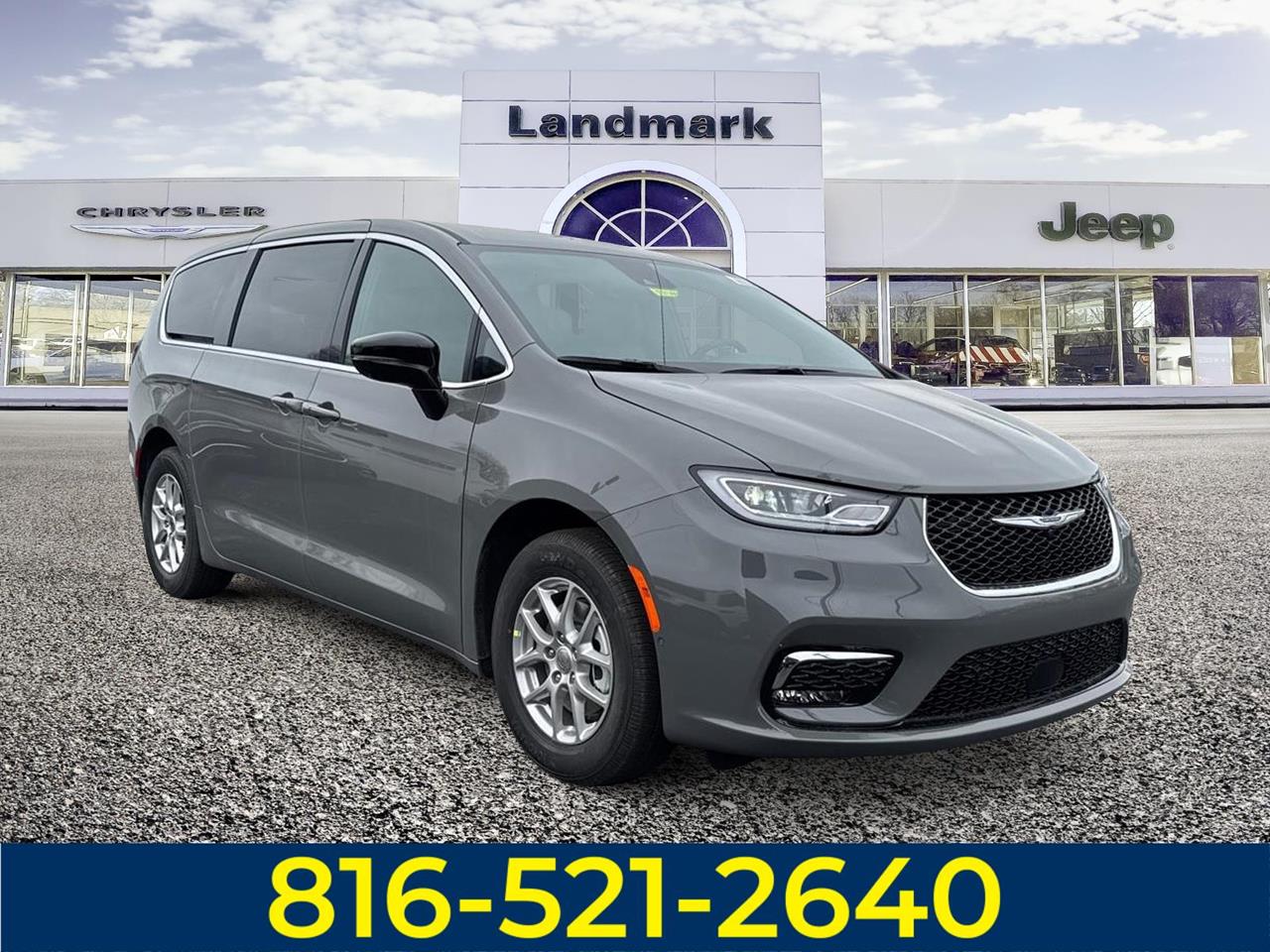 New 2025 Chrysler Pacifica Select Vans