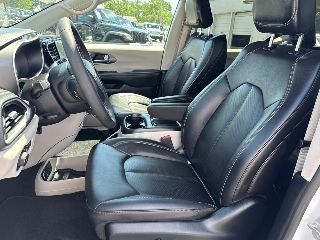 2024 Chrysler Pacifica