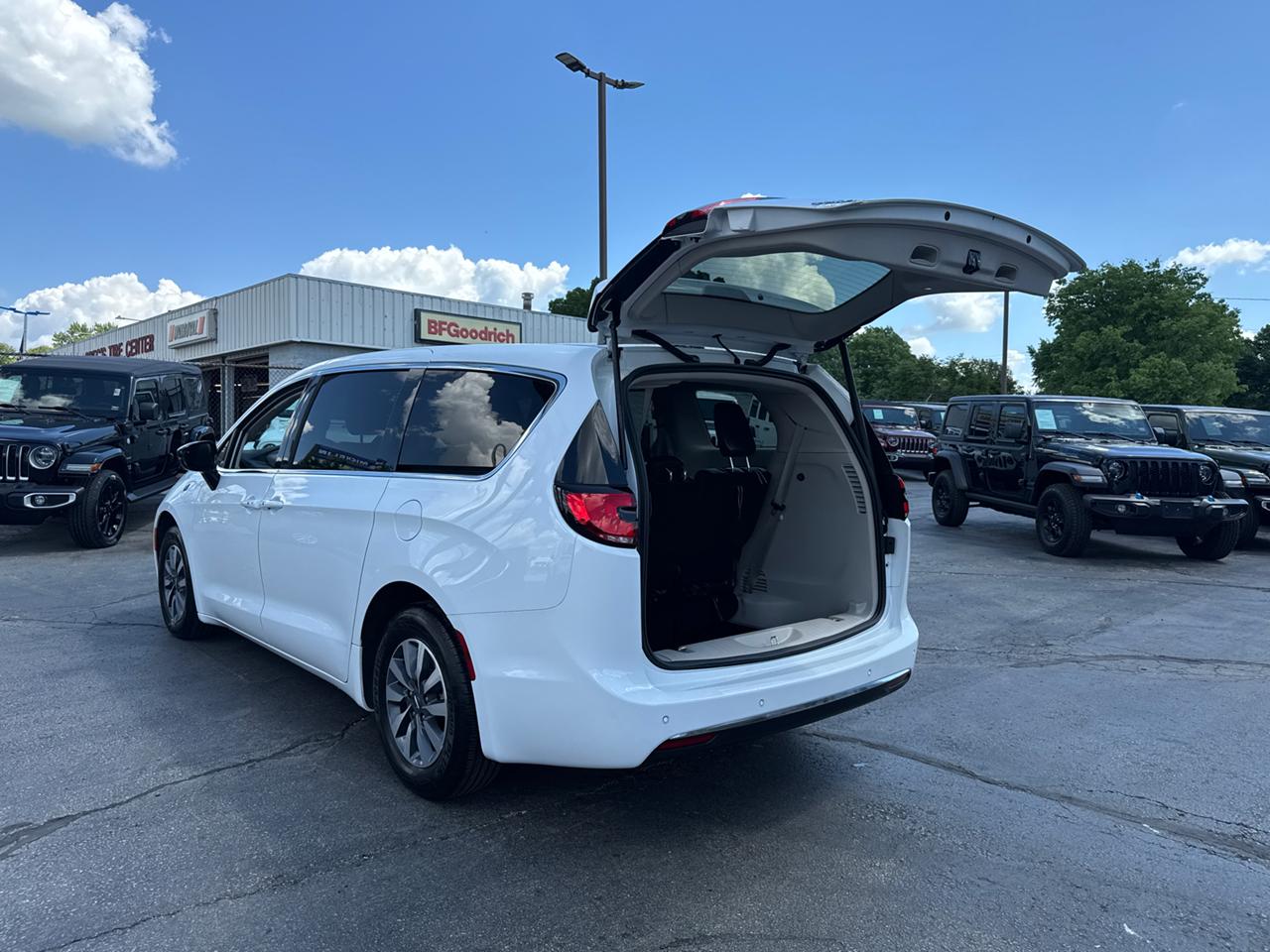 2024 Chrysler Pacifica