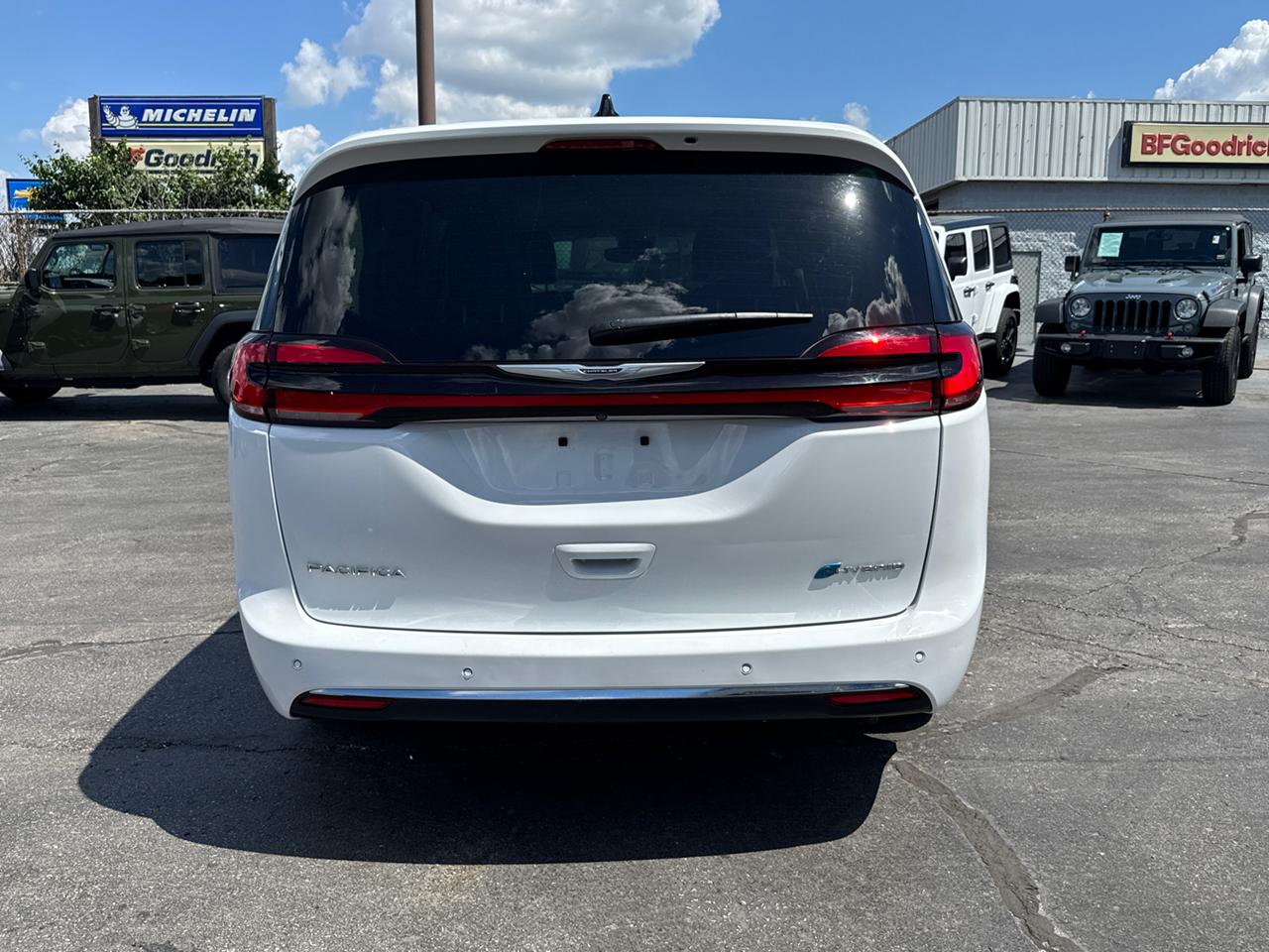 2024 Chrysler Pacifica