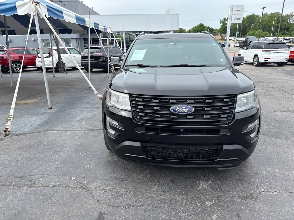 2016 Ford Explorer