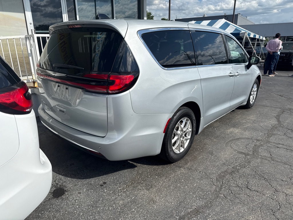 2023 Chrysler Pacifica