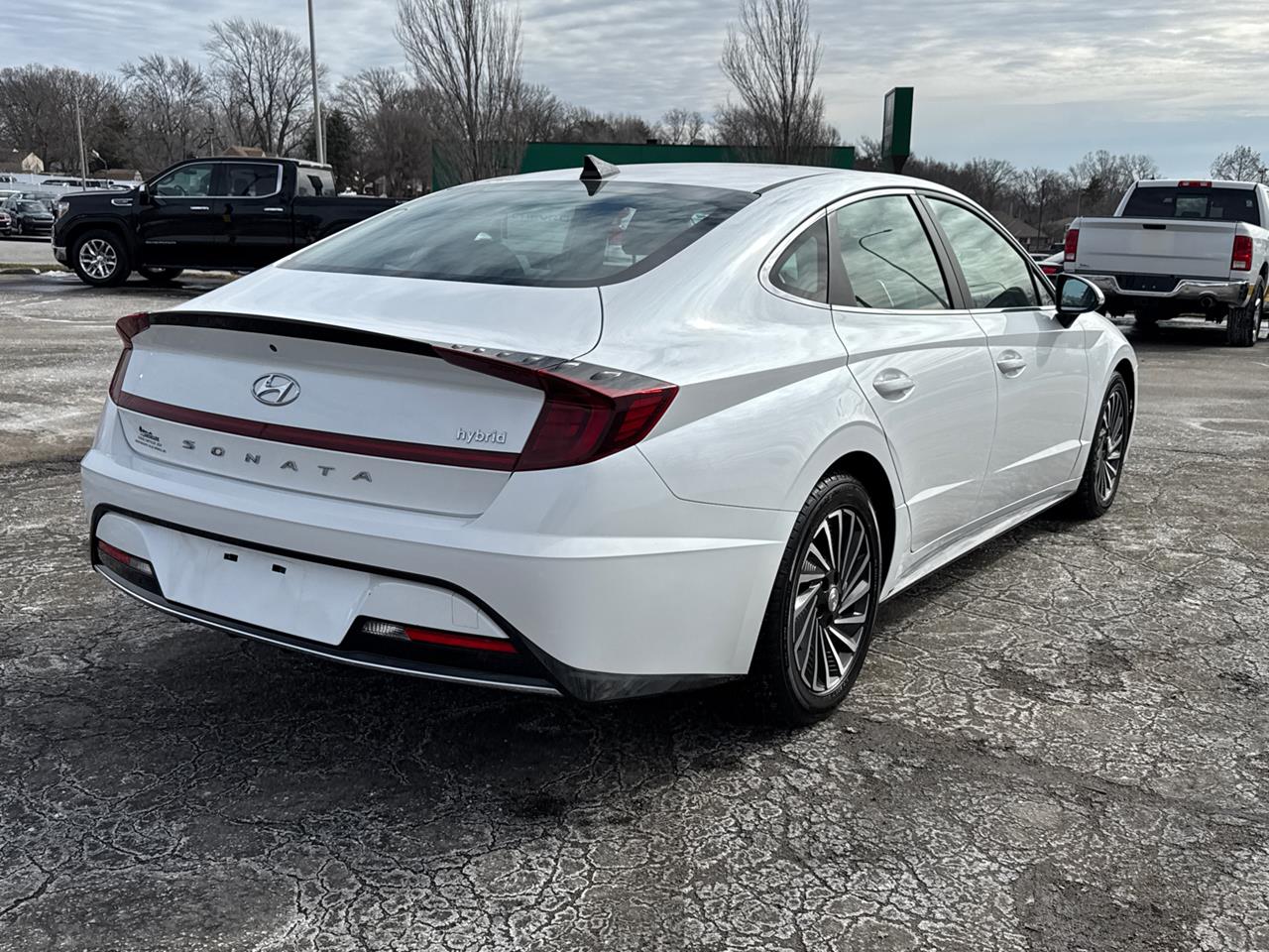 2022 Hyundai Sonata Hybrid