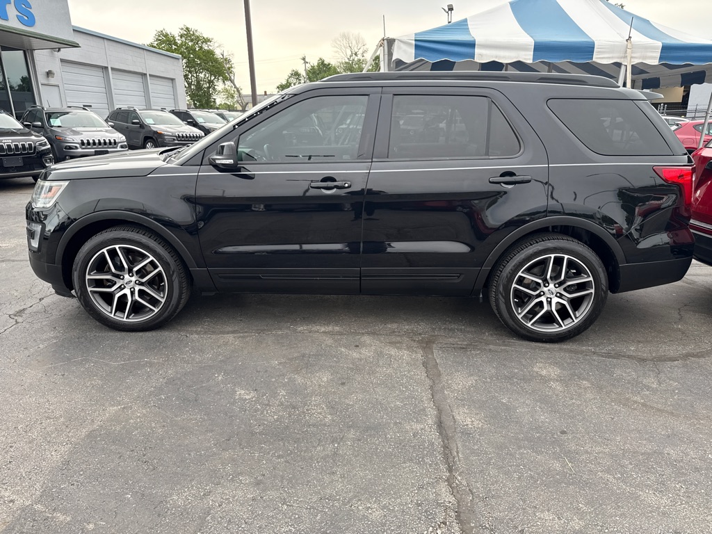 2016 Ford Explorer