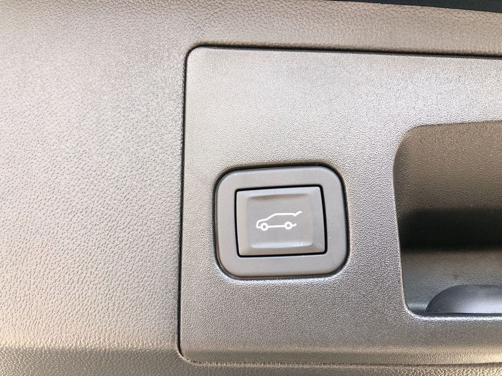 2025 Cadillac XT5