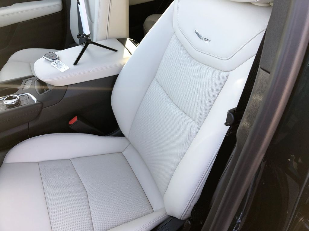 2025 Cadillac XT5