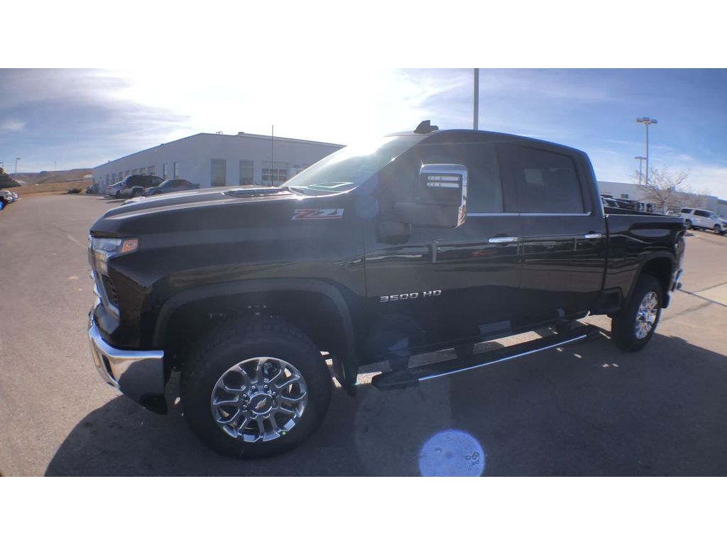 2025 Chevrolet Silverado 3500