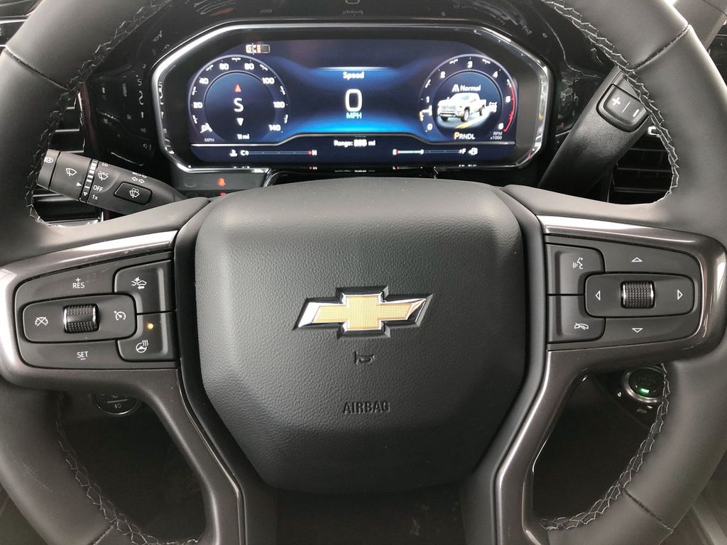 2025 Chevrolet Silverado 3500