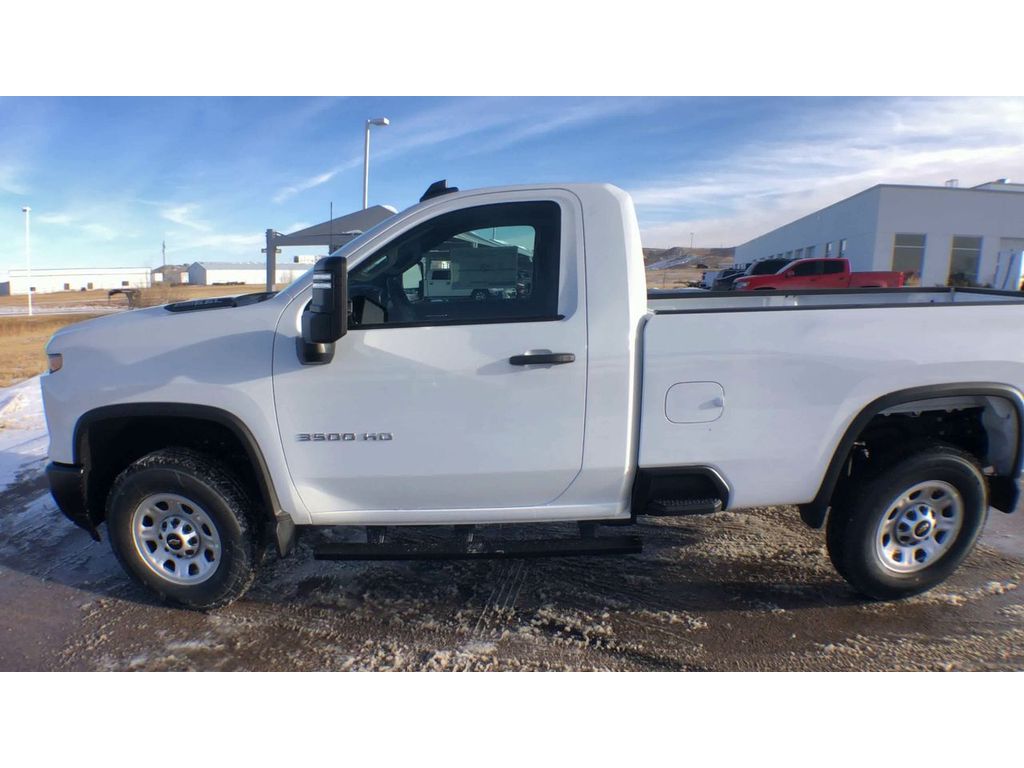 2025 Chevrolet Silverado 3500