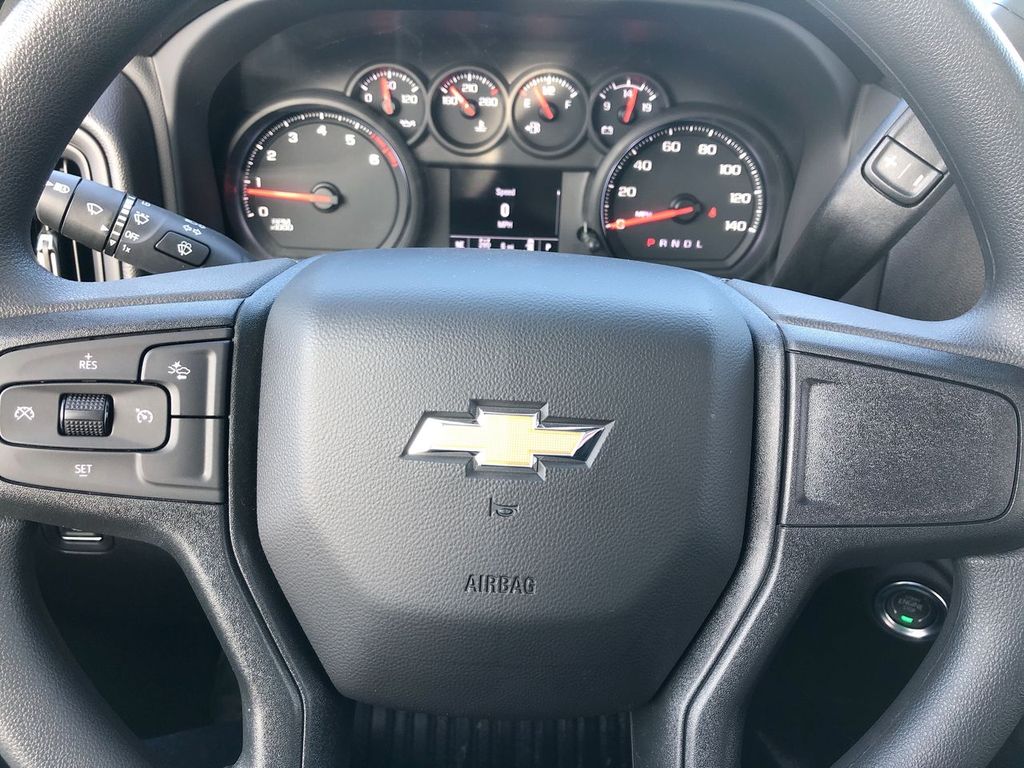 2025 Chevrolet Silverado 3500