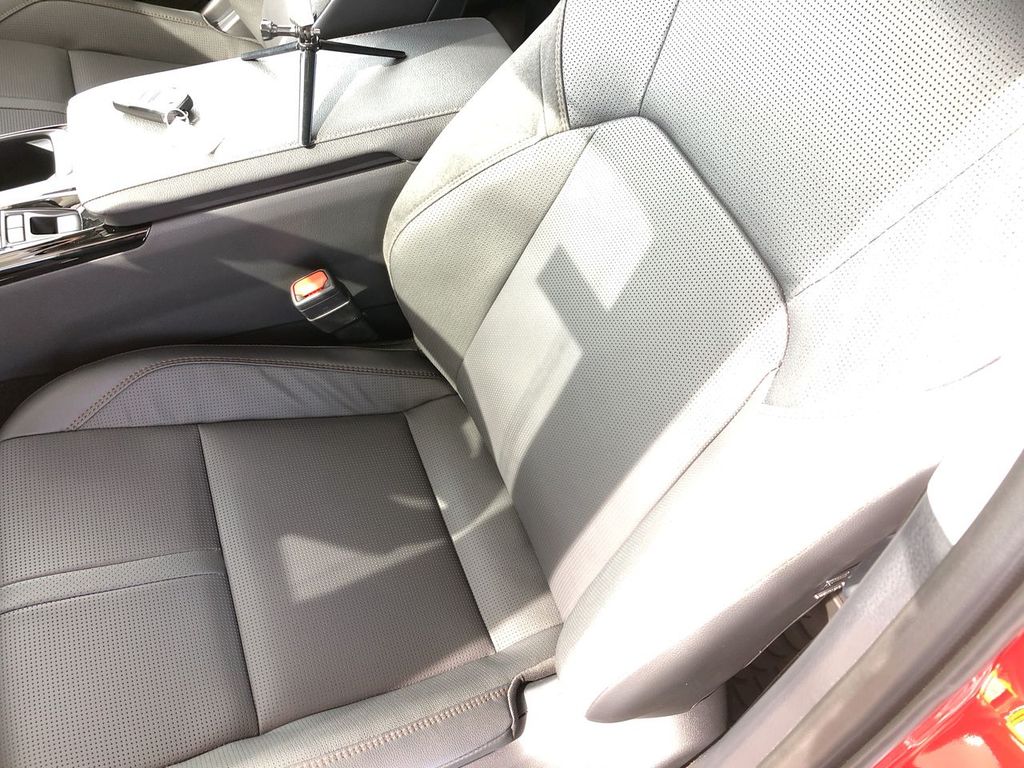 2025 Toyota Camry Hybrid