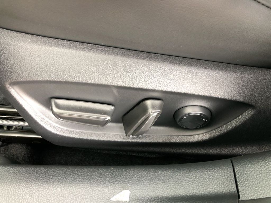 2025 Toyota Prius