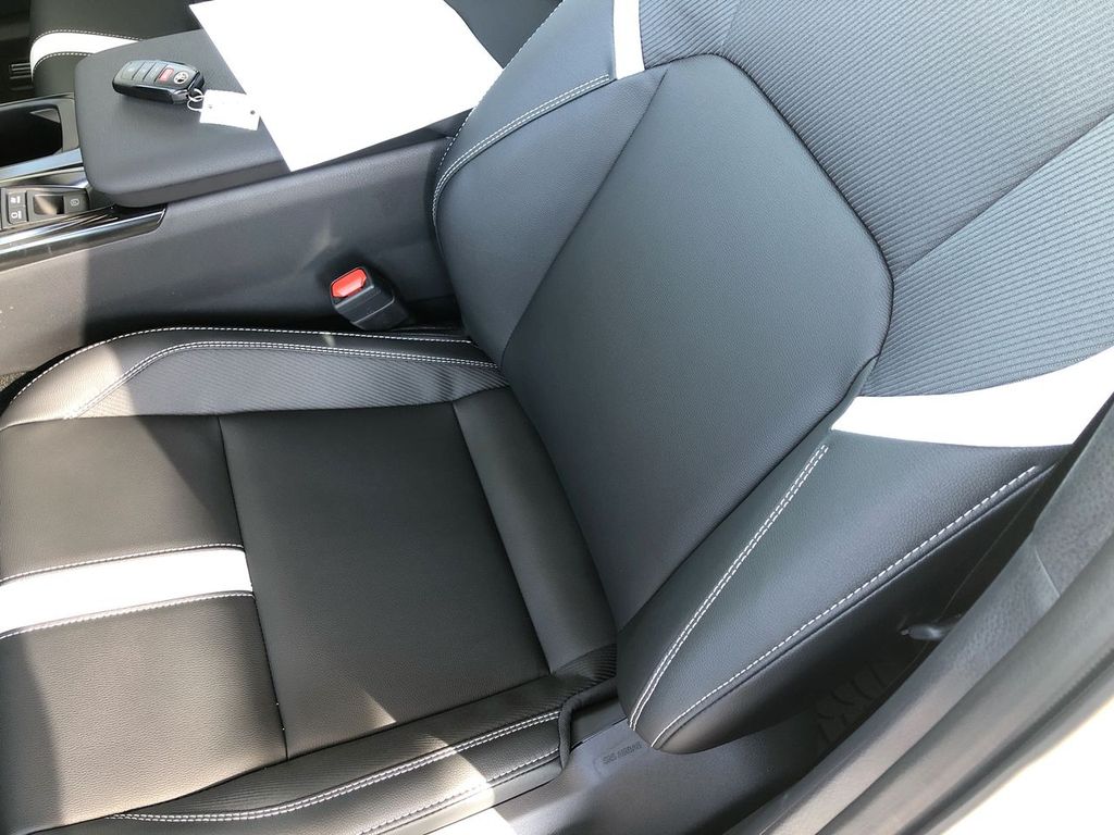 2025 Toyota Camry Hybrid