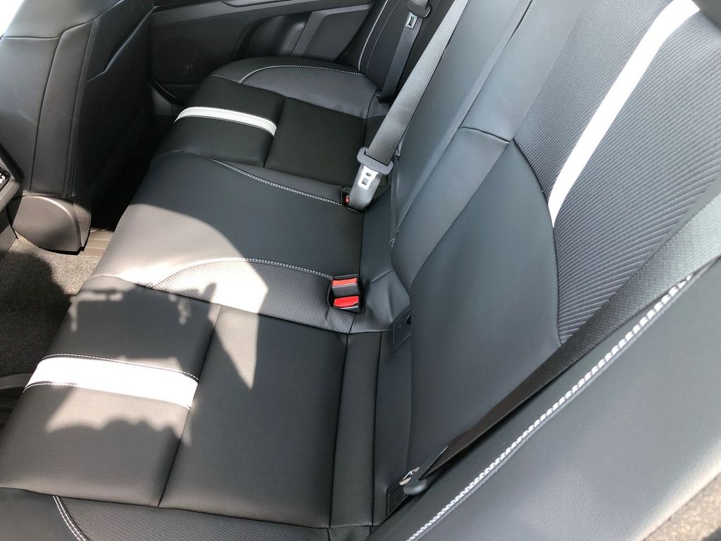 2025 Toyota Camry Hybrid