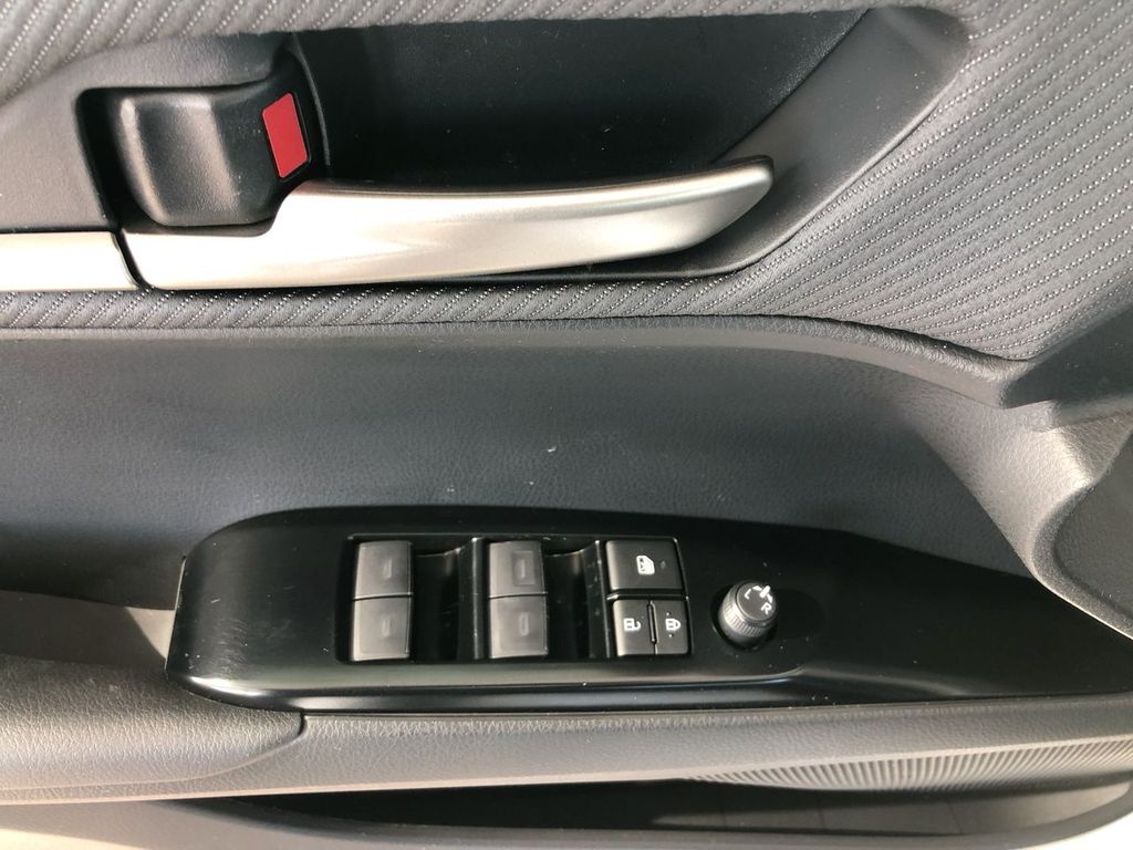 2025 Toyota Camry Hybrid