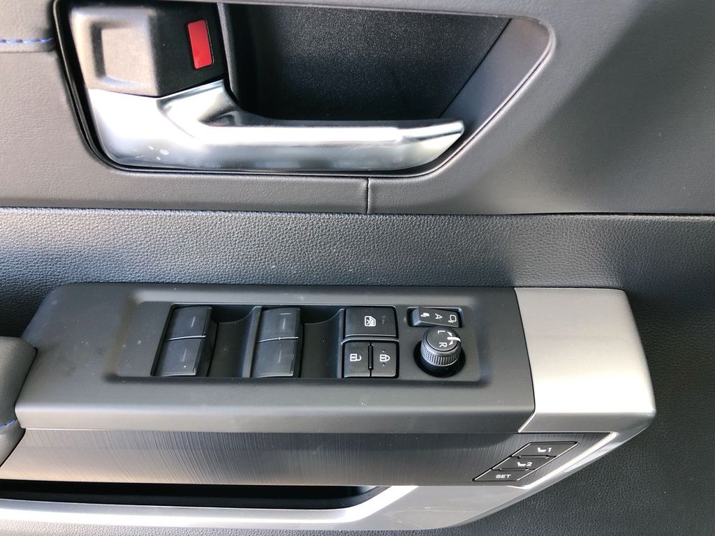 2025 Toyota Tundra Hybrid