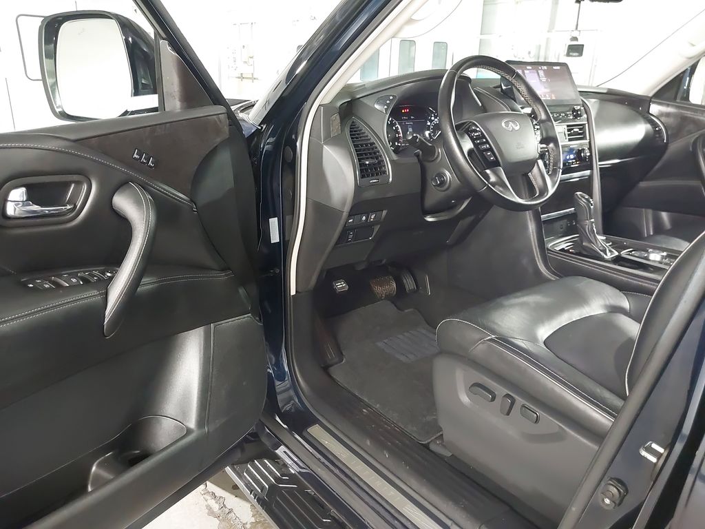 2024 INFINITI QX80
