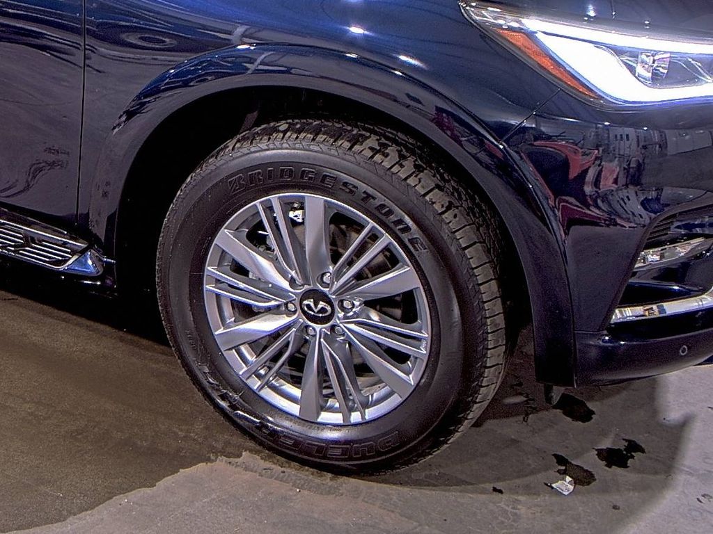 2024 INFINITI QX80