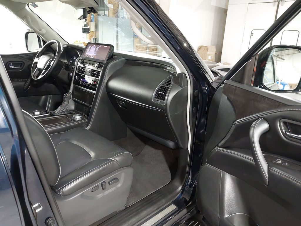 2024 INFINITI QX80