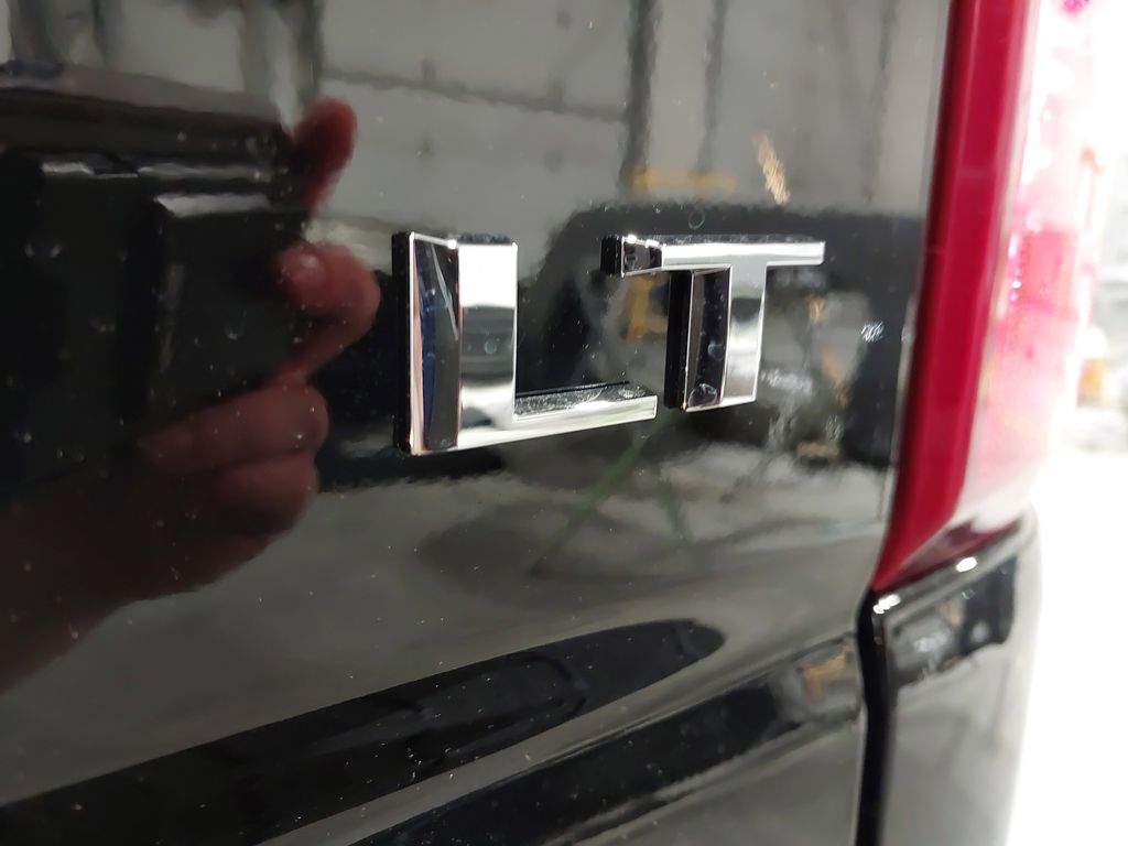 2025 Chevrolet Silverado 3500