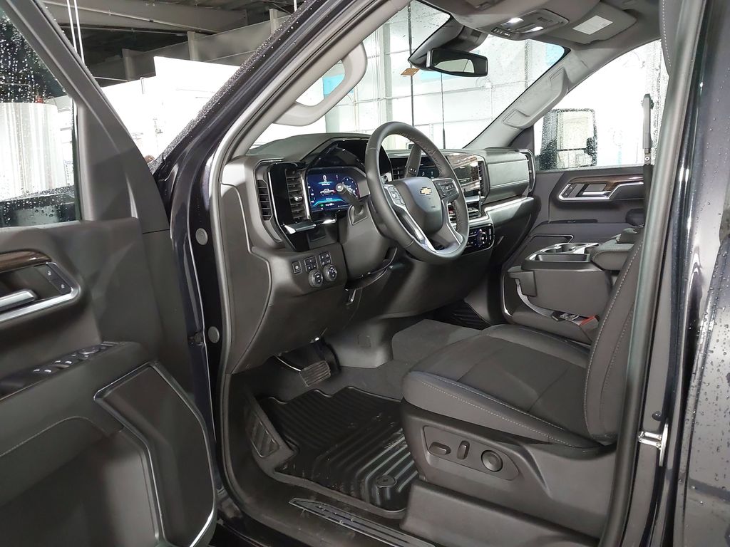 2024 Chevrolet Silverado 3500