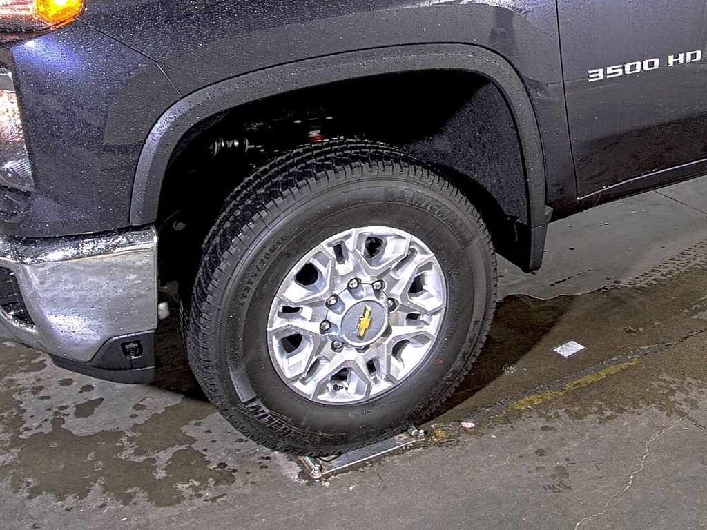 2024 Chevrolet Silverado 3500