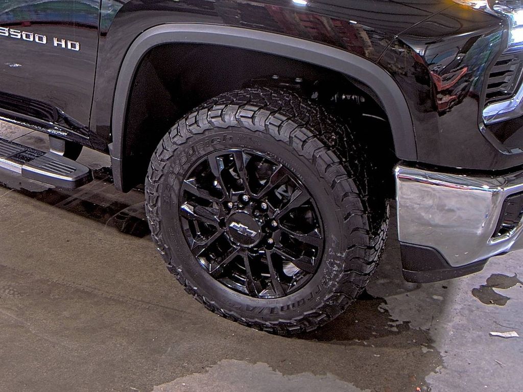 2025 Chevrolet Silverado 3500
