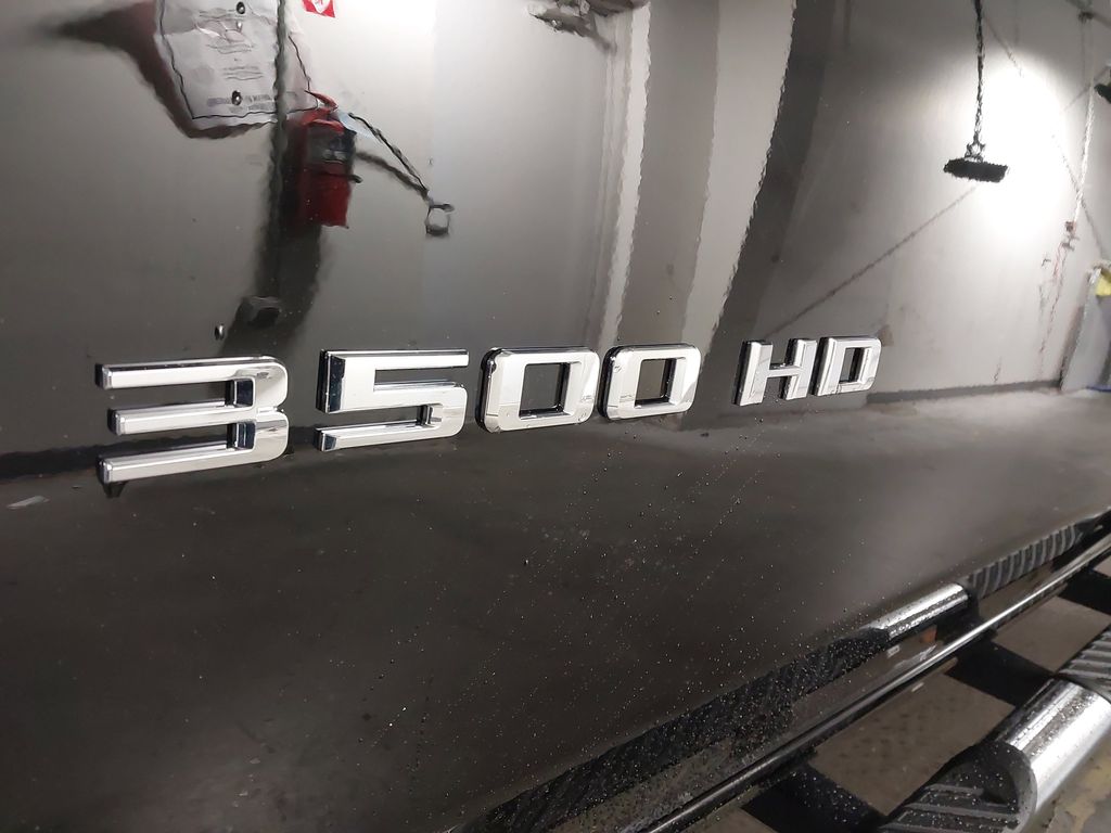2025 Chevrolet Silverado 3500