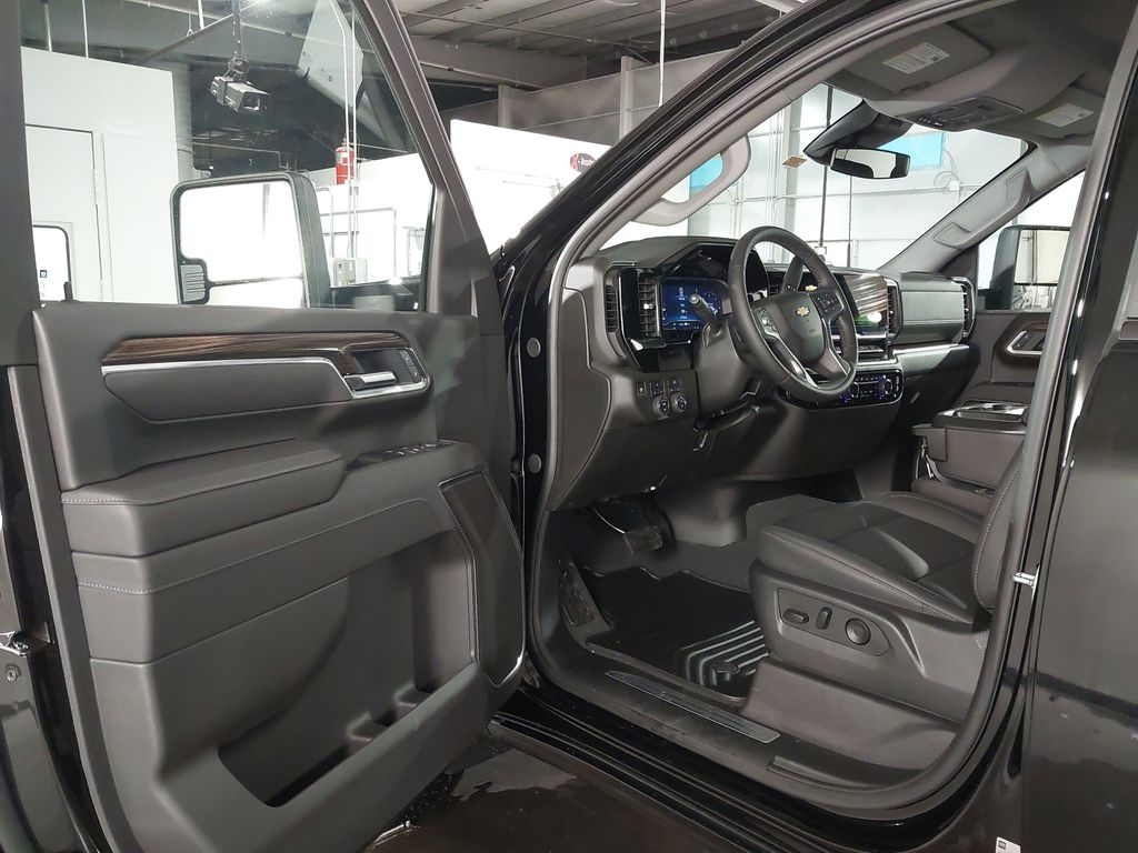 2025 Chevrolet Silverado 2500