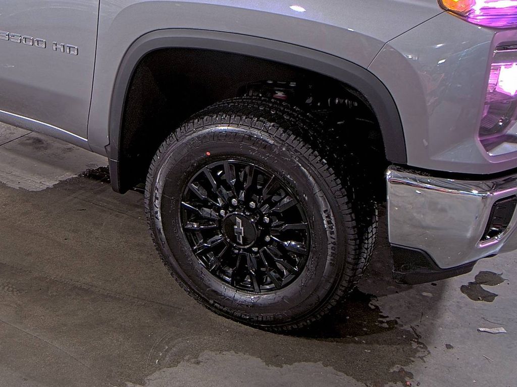 2025 Chevrolet Silverado 3500