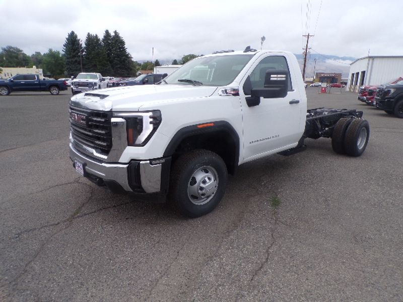New 2024 GMC Sierra 3500 Pro Trucks