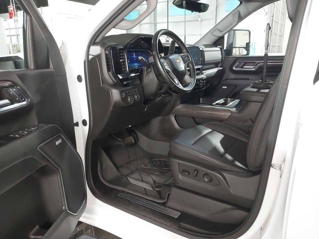 2024 Chevrolet Silverado 3500