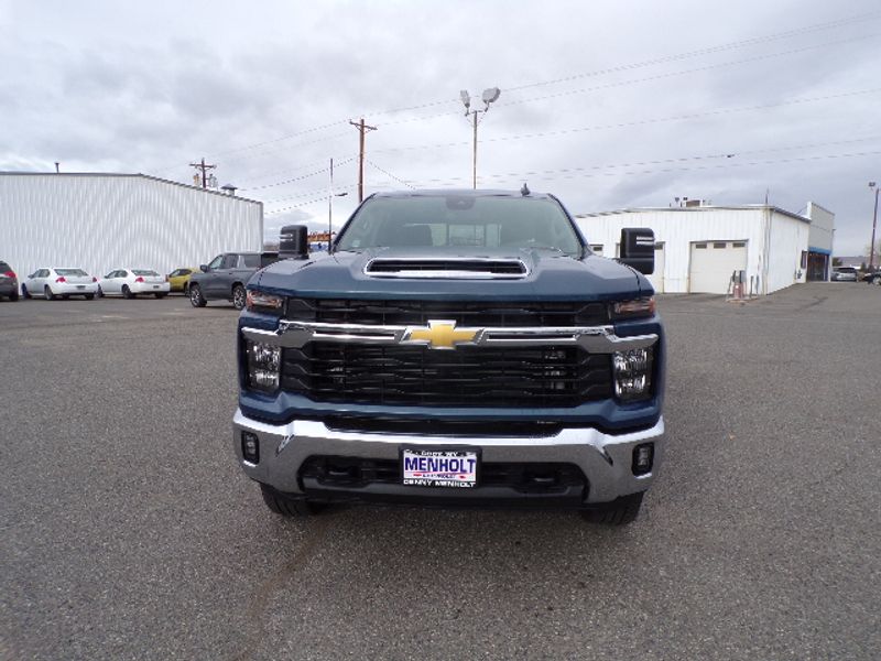 2025 Chevrolet Silverado 3500