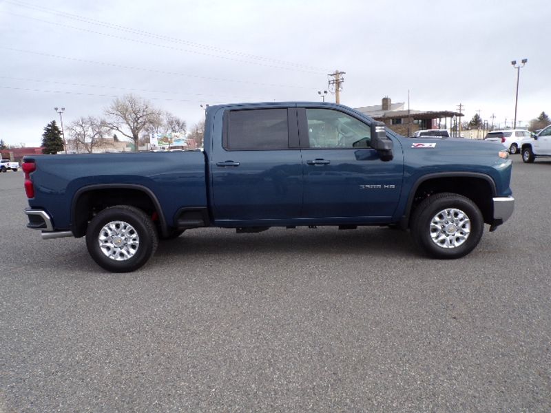 2025 Chevrolet Silverado 3500