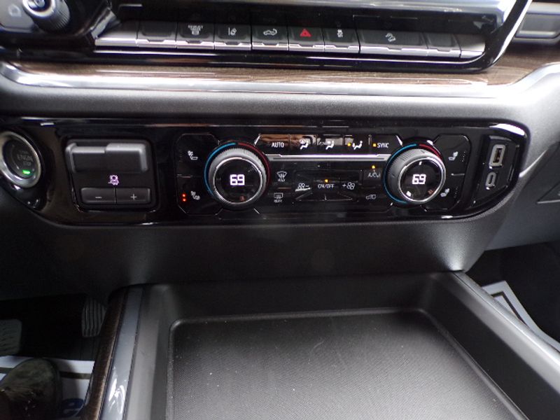 2025 Chevrolet Silverado 3500