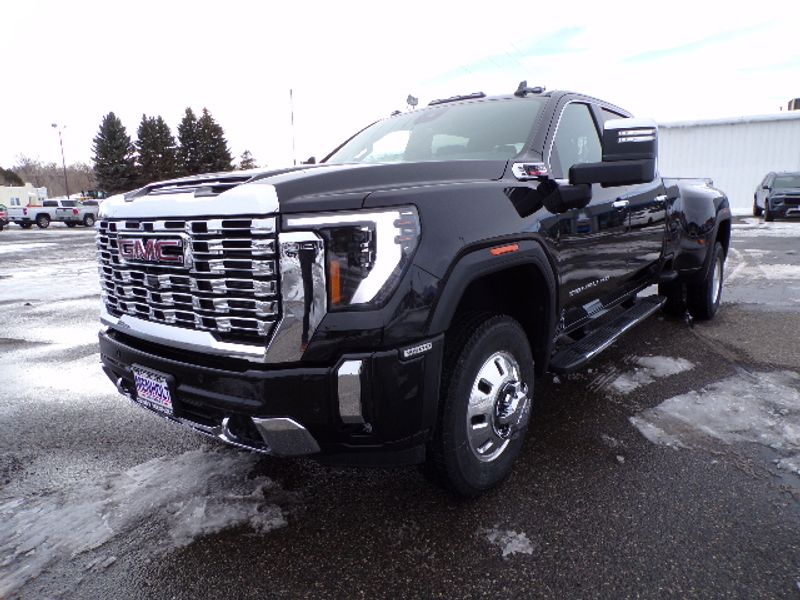 New 2025 GMC Sierra 3500 Denali Trucks