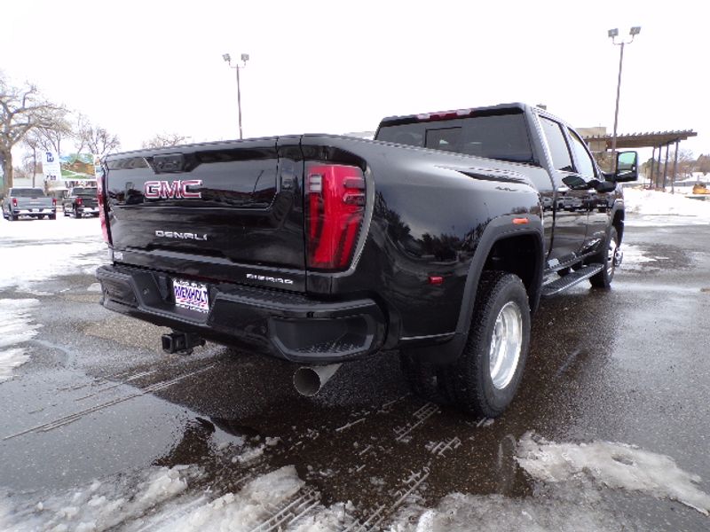 2025 GMC Sierra 3500
